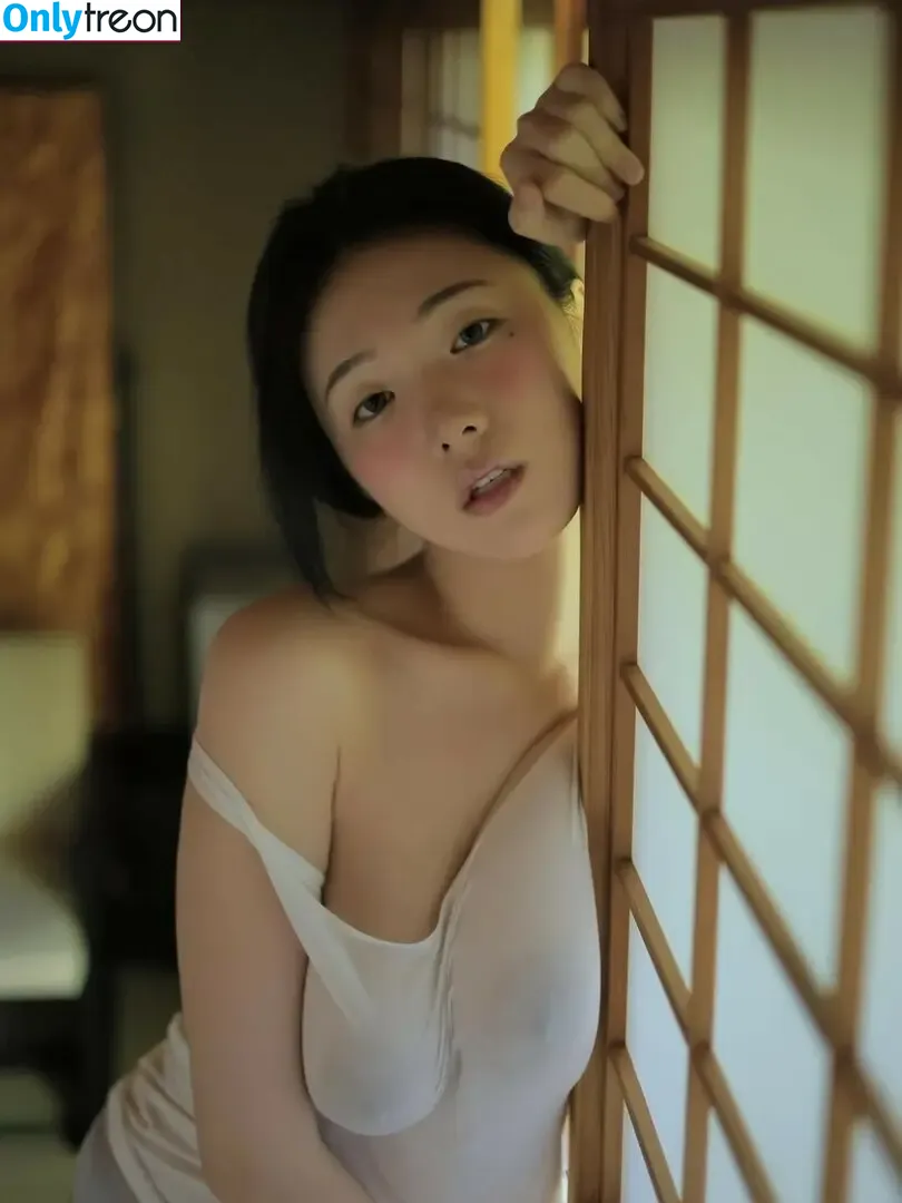 Lee Yeonwoo nude photo #0423 (yeonwooahh / 이연우)