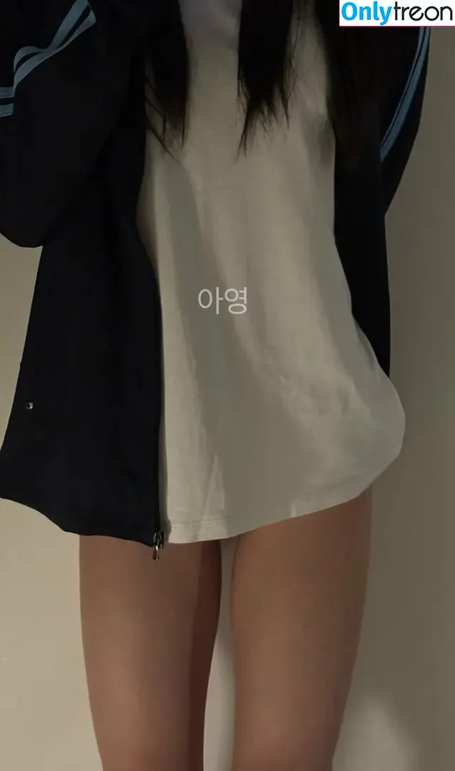 LeeAyeongA nude photo #0021 (Lee Ayeong‘s Feet / LeeAyeong / yeongalee / 이아영)