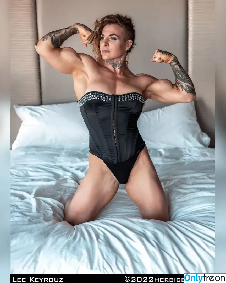 LeeKeyrouz nude photo #0055 (leekeyrouz_)