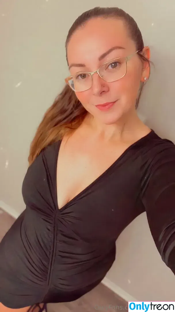 leeleexxxo nude photo #0017 (leeleexo__)