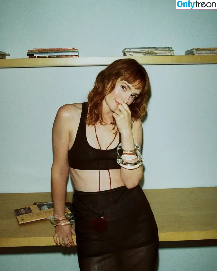 Leighton Meester nude photo #0051 (itsmeleighton / jessemeester)