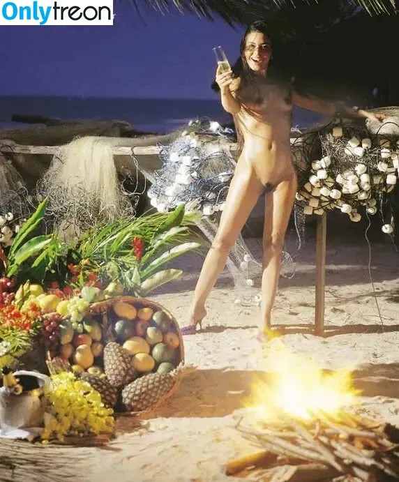 Leila Lopes nude photo #0006 (officialeilalopes)