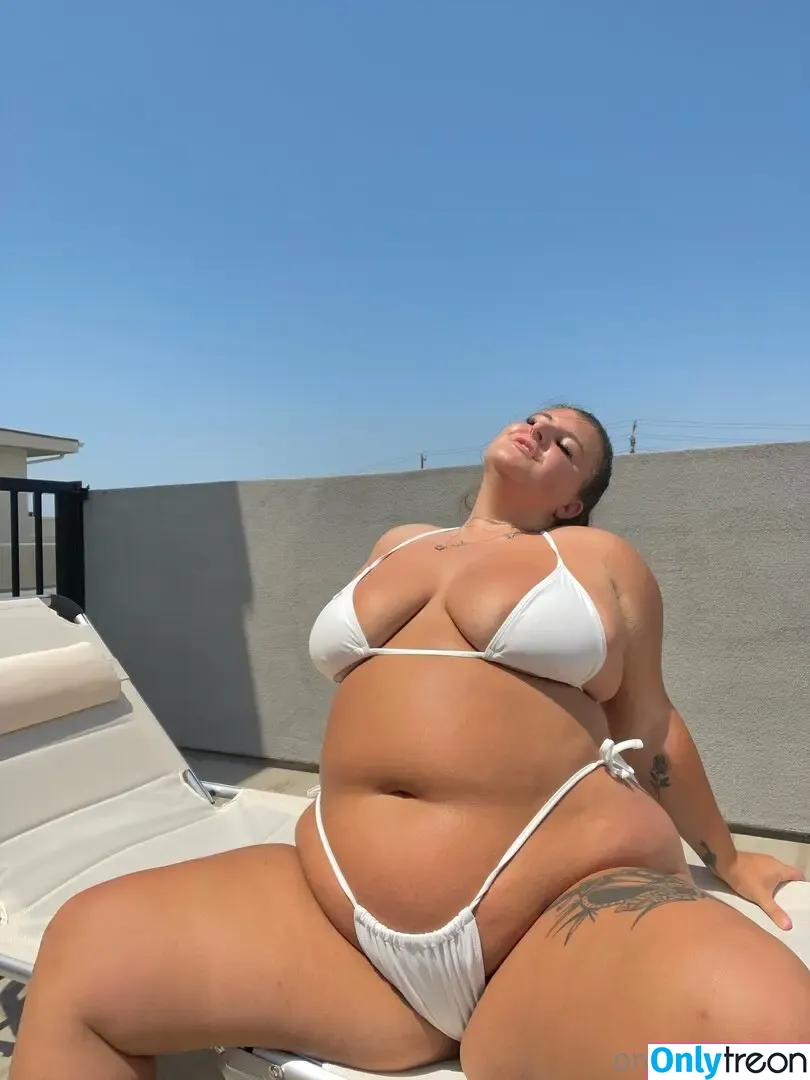 leilalewisx nude photo #0026 (theleilalewis)
