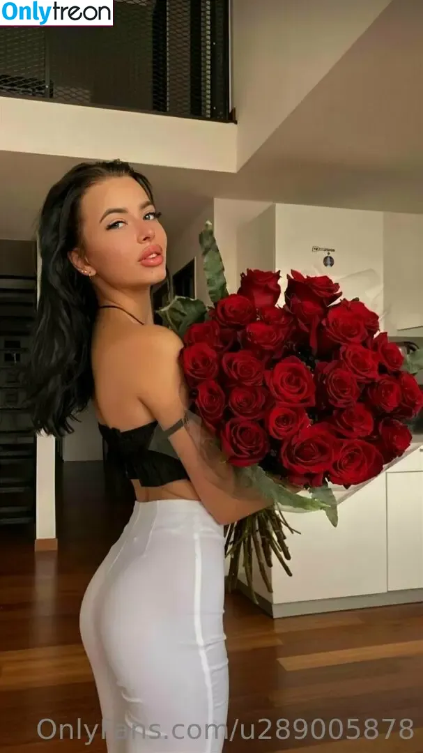 leilasunny nude photo #0017 (sunny.leila)