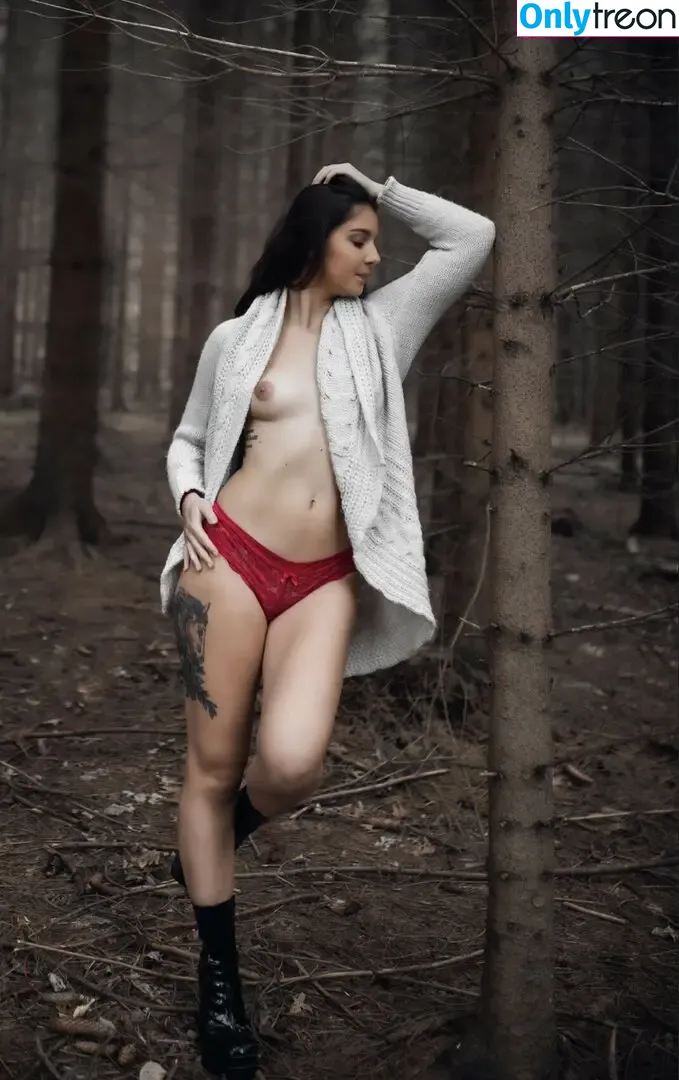 Leisy Lucy nude photo #0288 (Leisy_lucy / leisy_lucy_official / leisylucy)