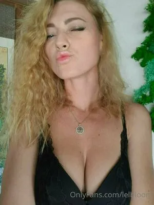lelbloom / Leyla Bloom / lilybloom_ nude photo #0001