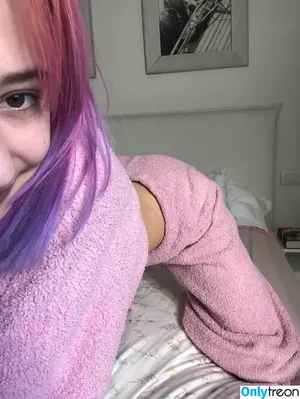 leliloo / lelilou.official nude photo #0001