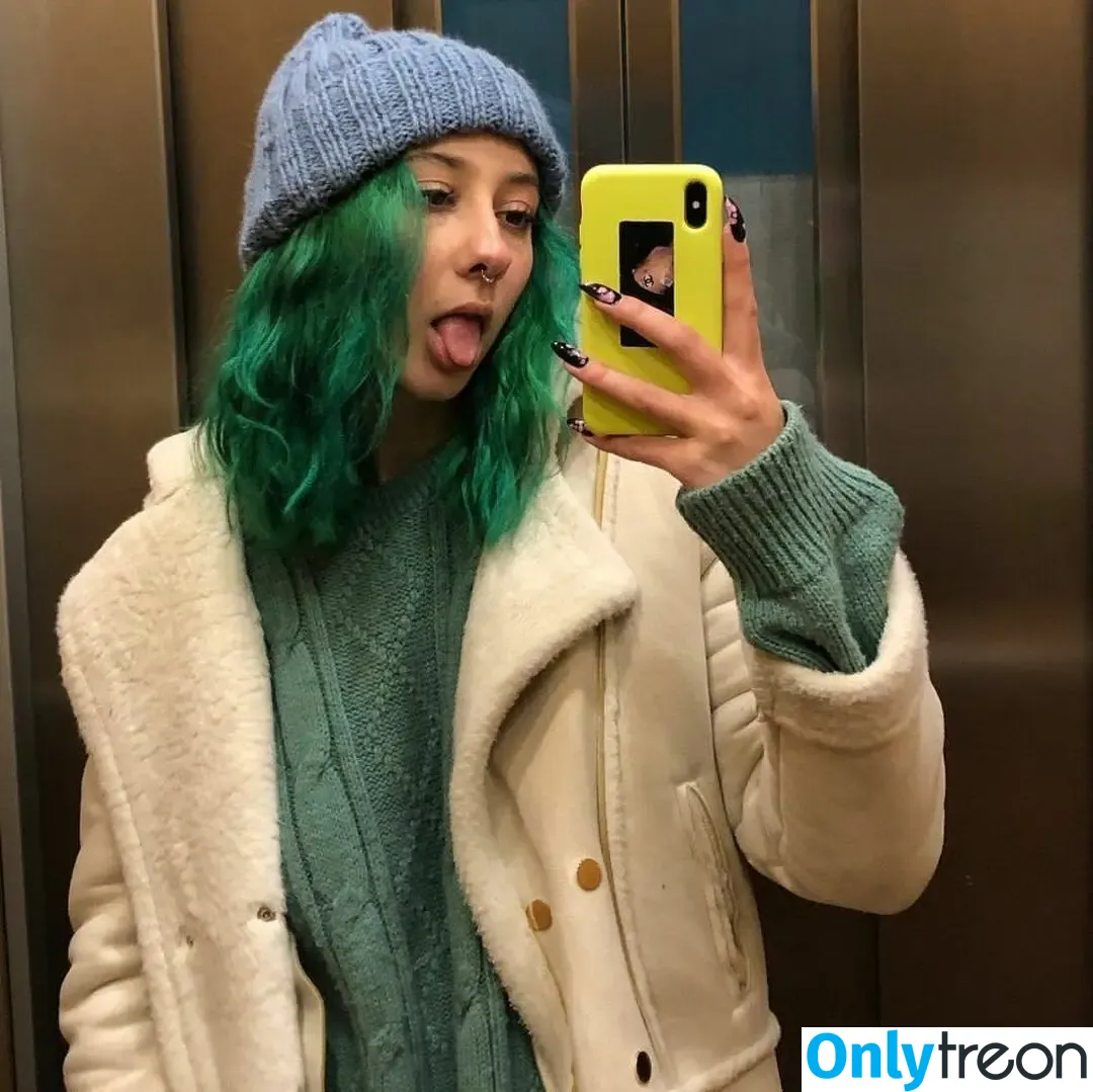 leliloo nude photo #0051 (lelilou.official)