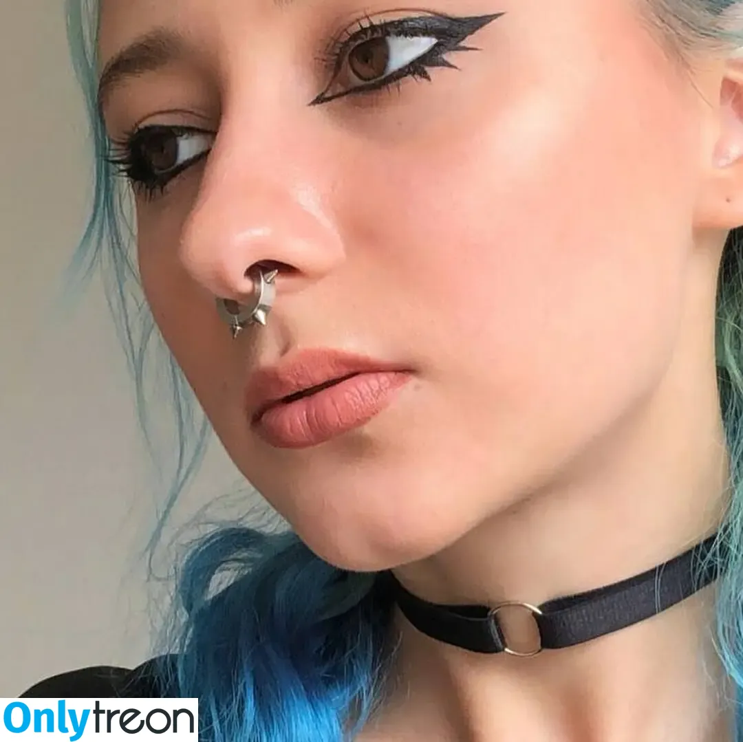 leliloo nude photo #0061 (lelilou.official)