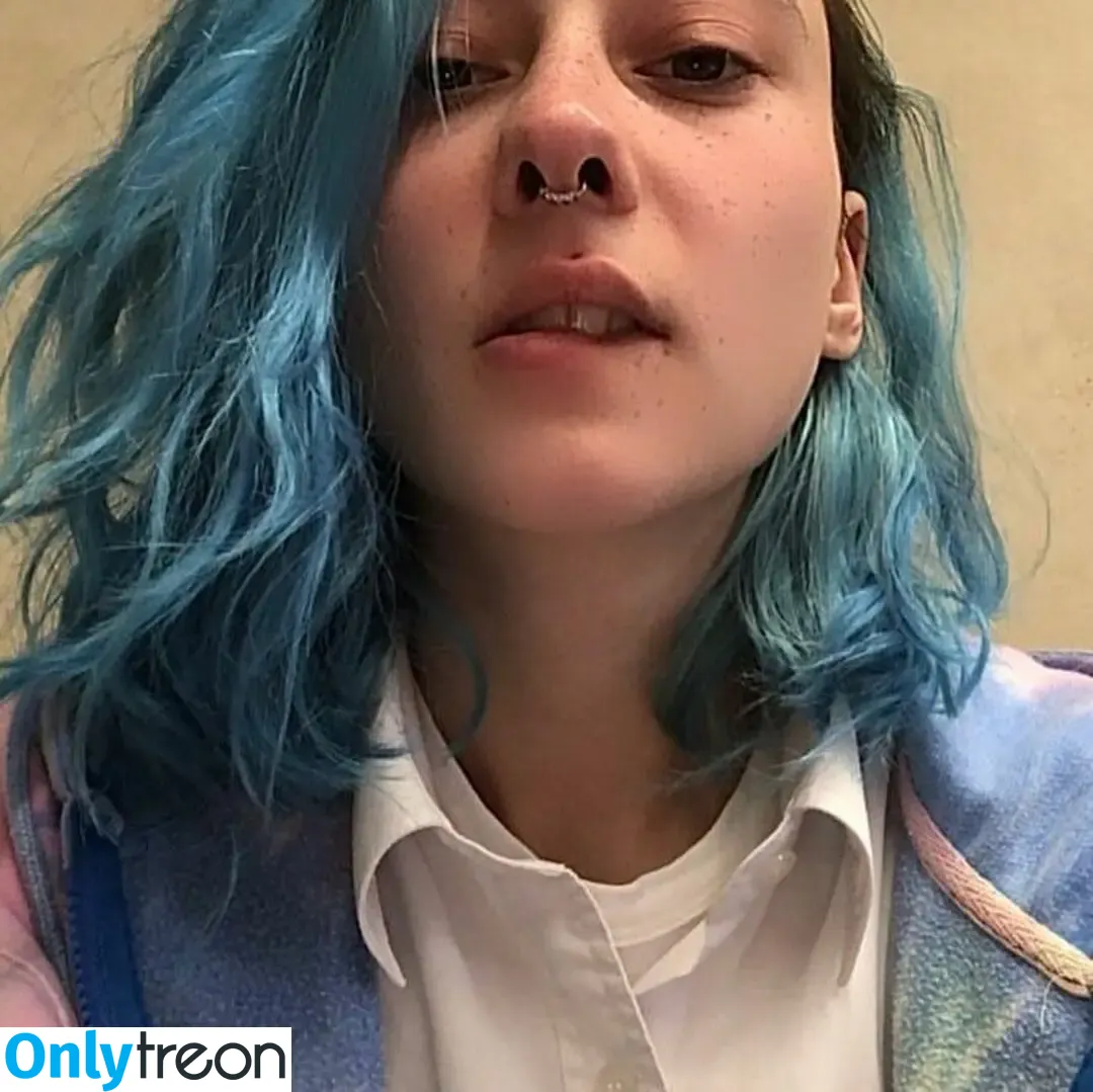 leliloo nude photo #0079 (lelilou.official)