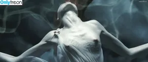 Lena Headey / iamlenaheadey nude photo #0118