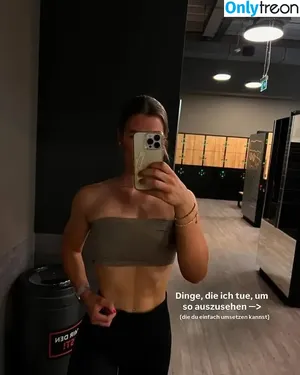  nude photo #0005