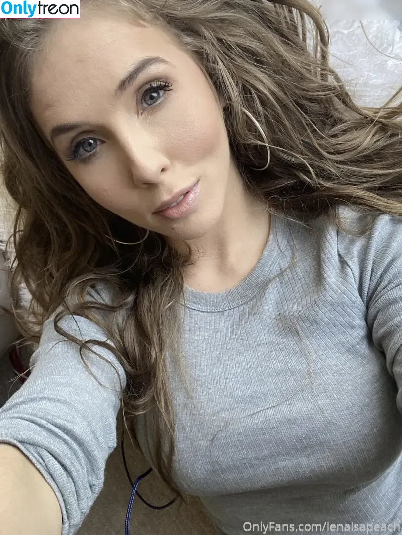 Lena Paul nude photo #2675 (LenaIsAPeach / Lena_Paulx / lenapaulxo)
