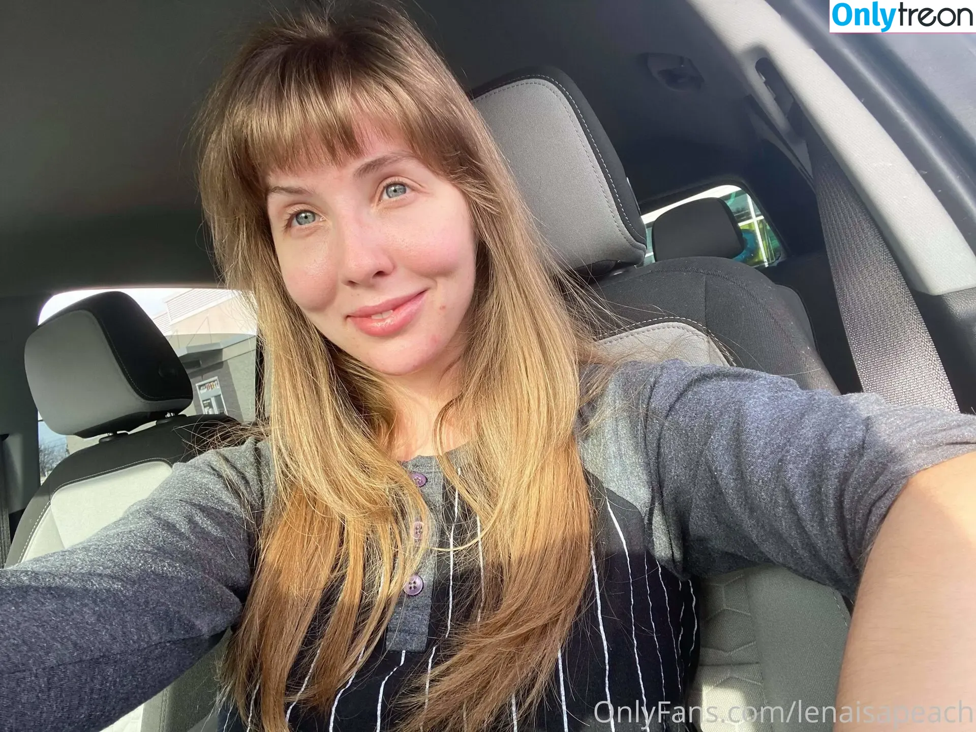 Lena Paul nude photo #3238 (LenaIsAPeach / Lena_Paulx / lenapaulxo)