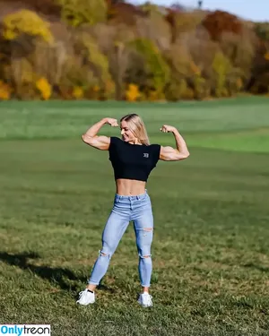 Lena Ramsteiner / fitness.prinzessin nude photo #0035