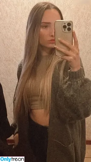 Lena / lena.hnmn / lenahnmn / lenameyerlandrut / lenatheplug nude photo #0013
