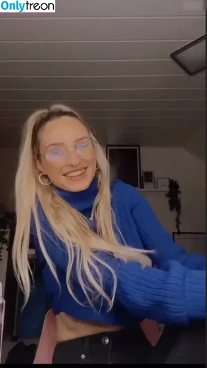 Lena / lena.hnmn / lenahnmn / lenameyerlandrut / lenatheplug nude photo #0014