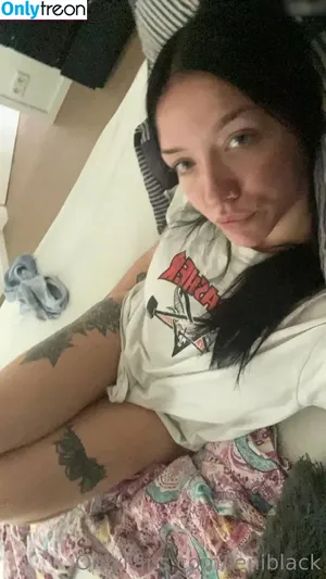  nude photo #0001
