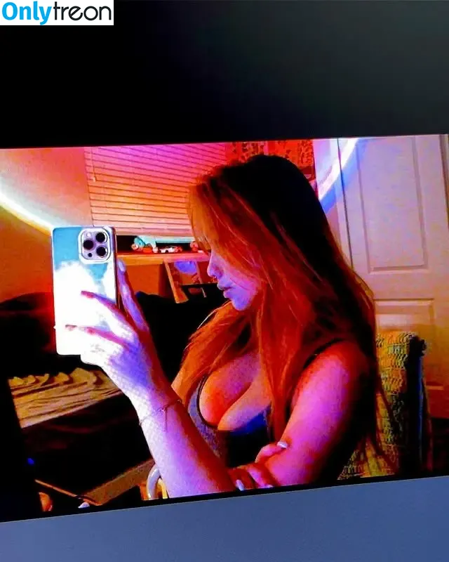 Lennibi nude photo #0012 (Lennibi)