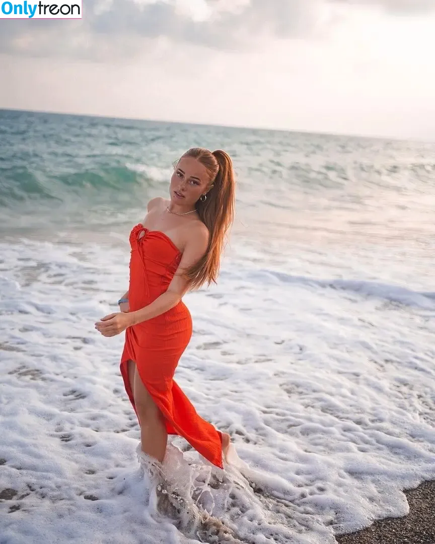 Leoobalys nude photo #0206 (sarahtoninx9_)