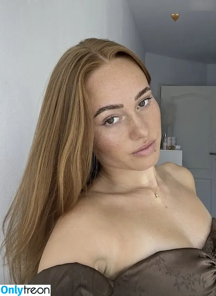 Leoobalys nude photo #0415 (sarahtoninx9_)