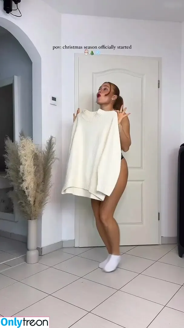 Leoobalys nude photo #0520 (sarahtoninx9_)