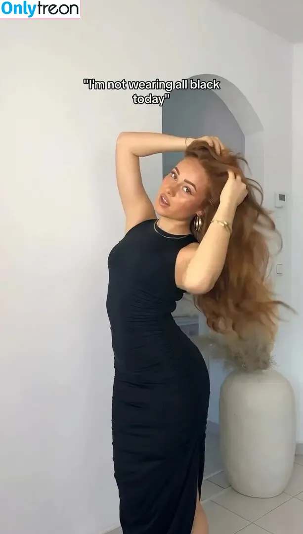 Leoobalys nude photo #1006 (sarahtoninx9_)