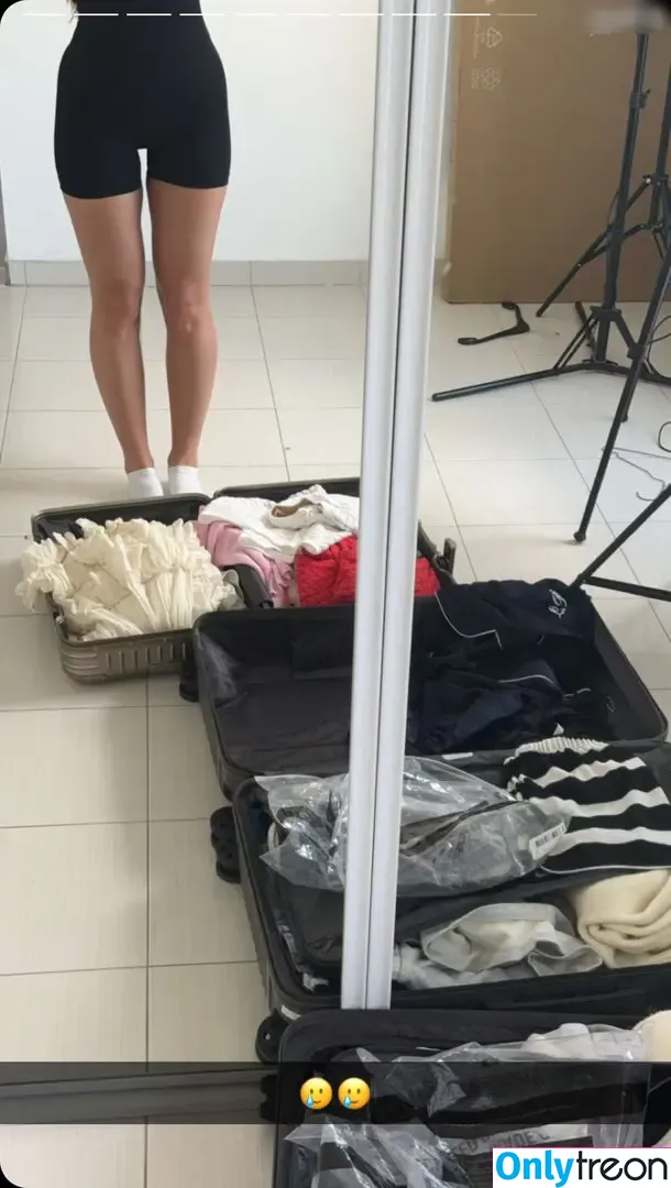 Leoobalys nude photo #1091 (sarahtoninx9_)