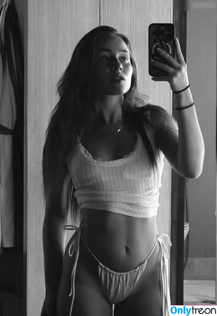 Leoobalys nude photo #1974 (sarahtoninx9_)