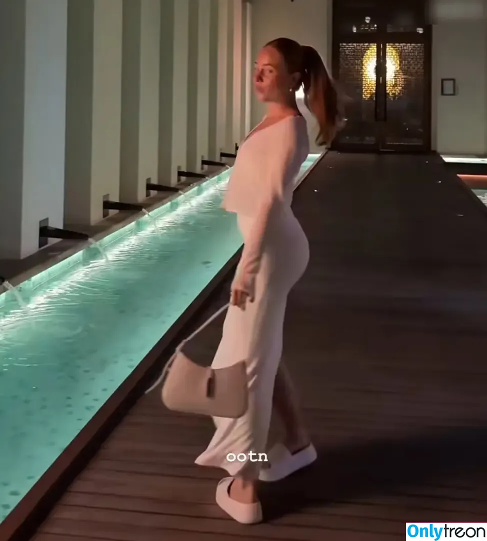 Leoobalys nude photo #2016 (sarahtoninx9_)