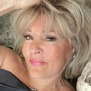 Lesley Banks / lesleybanksmusicalcomedy nude photo #0014