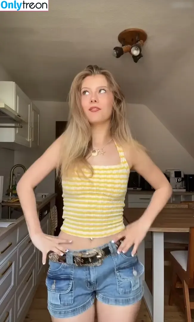 Lesley.bunny nude photo #0115 (Lesley.bunny)