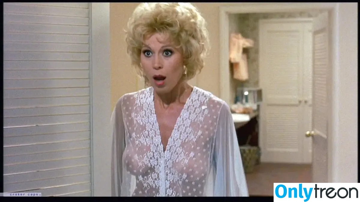 Leslie Easterbrook nude photo #0007 (beautiful.lesliee)