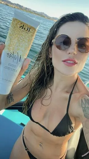 Leticia Bufoni / leticiabufoni nude photo #0017