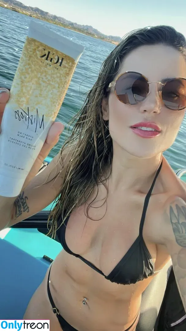 Leticia Bufoni nude photo #0017 (leticiabufoni)