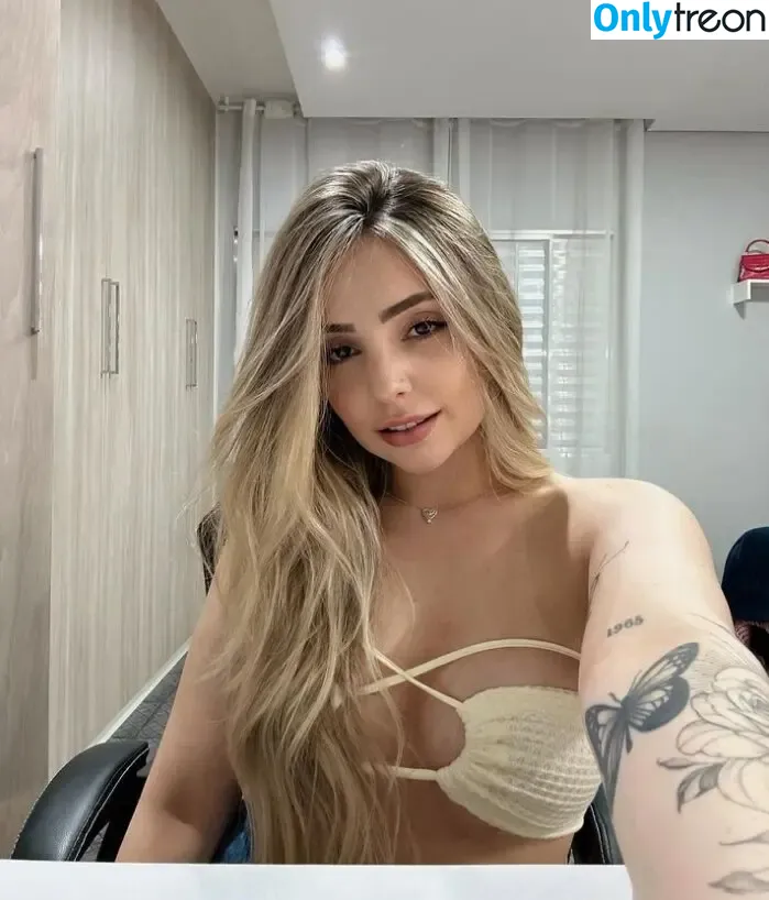 Letícia De Labareira nude photo #0002 (leticia_de_labareira / leticiapereira)