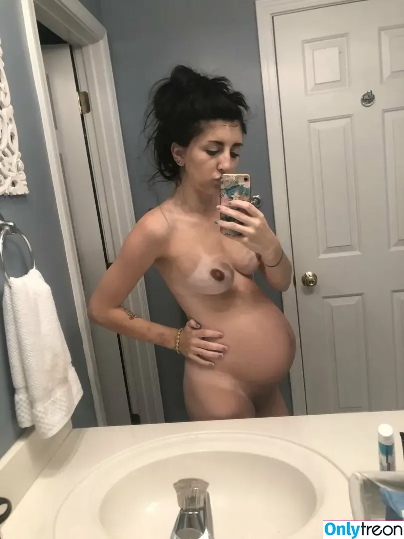Lex Marie nude photo #0004 (lexxxmarieee / lexxxxmariee / thelexmarie)