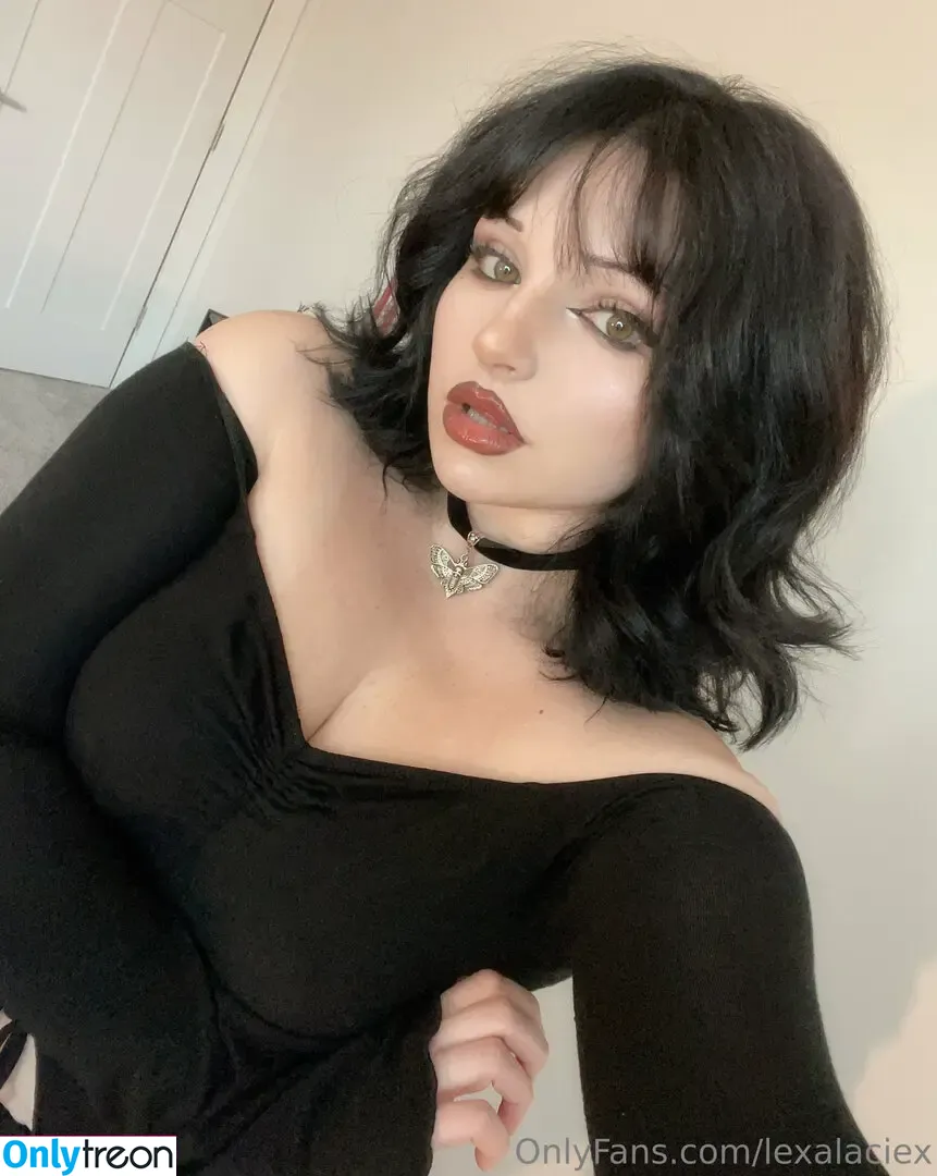 lexalaciex nude photo #0035 (lexalacie)