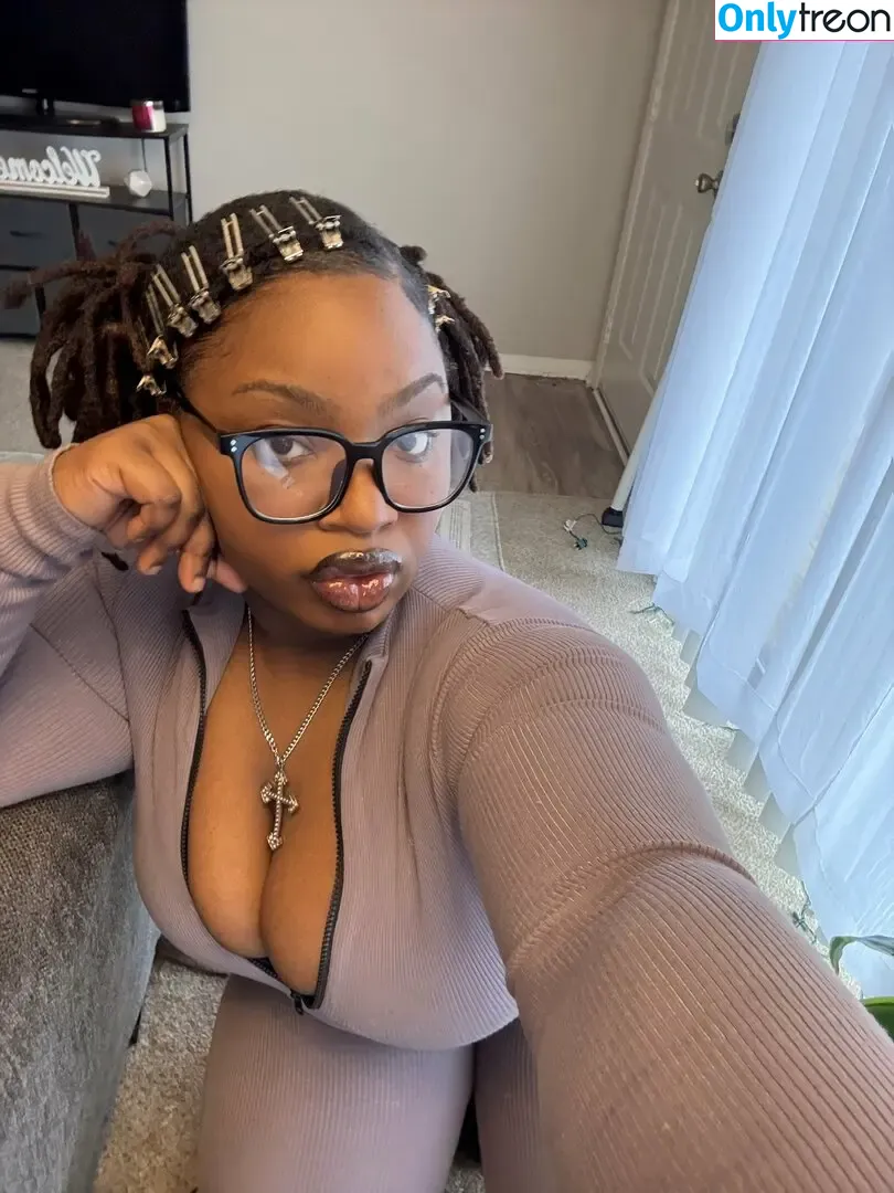 LexBlueberri nude photo #0002 (MommyBlueberri)