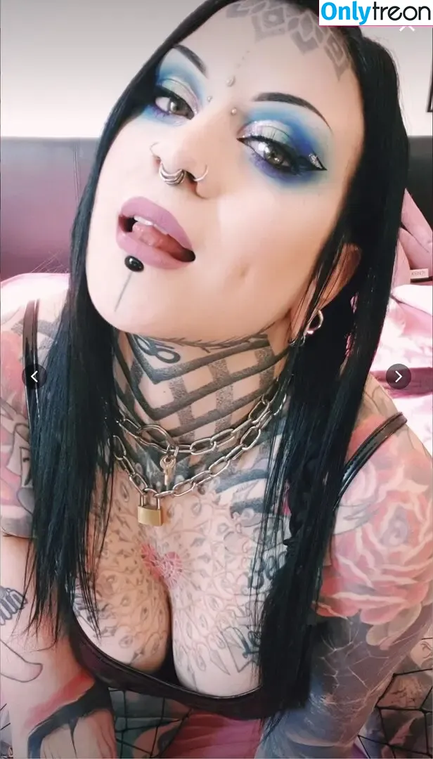 Lexi Malevolent nude photo #0003 (leximalevolent)