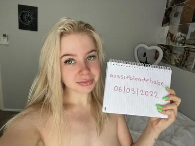 Lexibaby3 / Sexy Lexi / aussieblondebabe / lexibabyx3 nude photo #0007