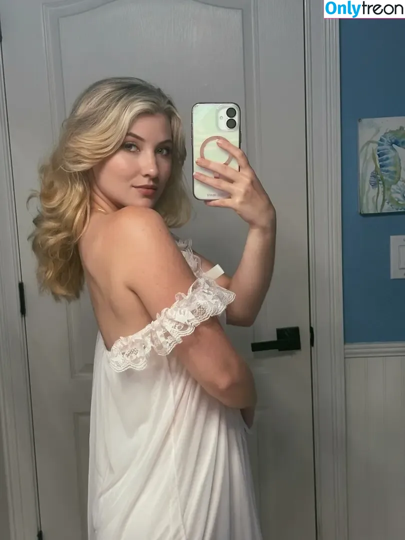 Lexie Grace Love nude photo #0410 (lexiegracelove / lexxxiiigrace)