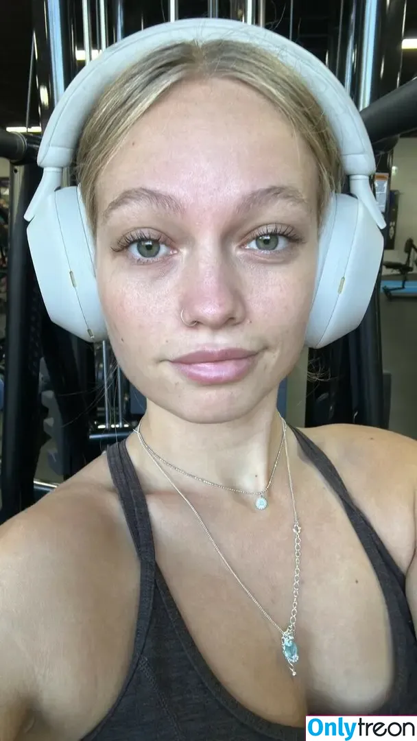 Lexifever nude photo #0008 (Huntervalentinex / lapswithlex_)