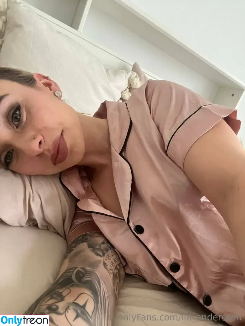 Lia Andersson nude photo #0035 (lia_andersson / liasandersson)