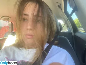Lia Marie Johnson / LiaMarieJohnson / lia nude photo #0249