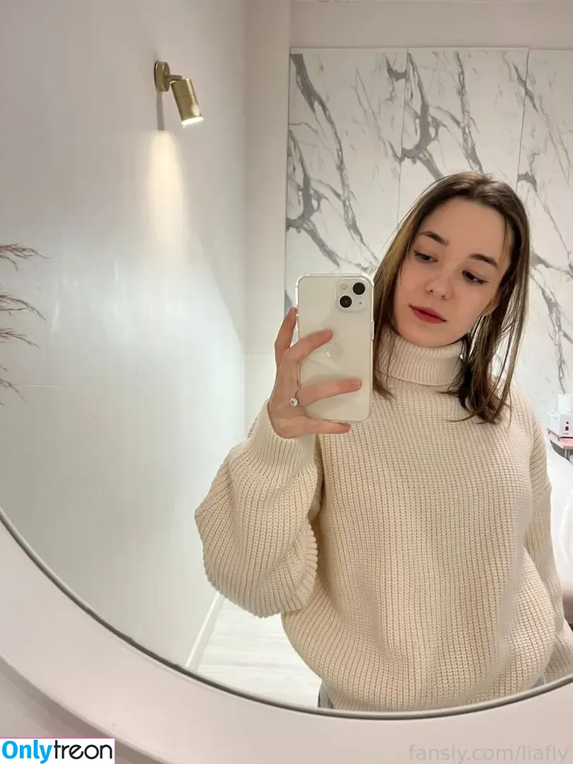 liafly nude photo #0001 (iamliafly)