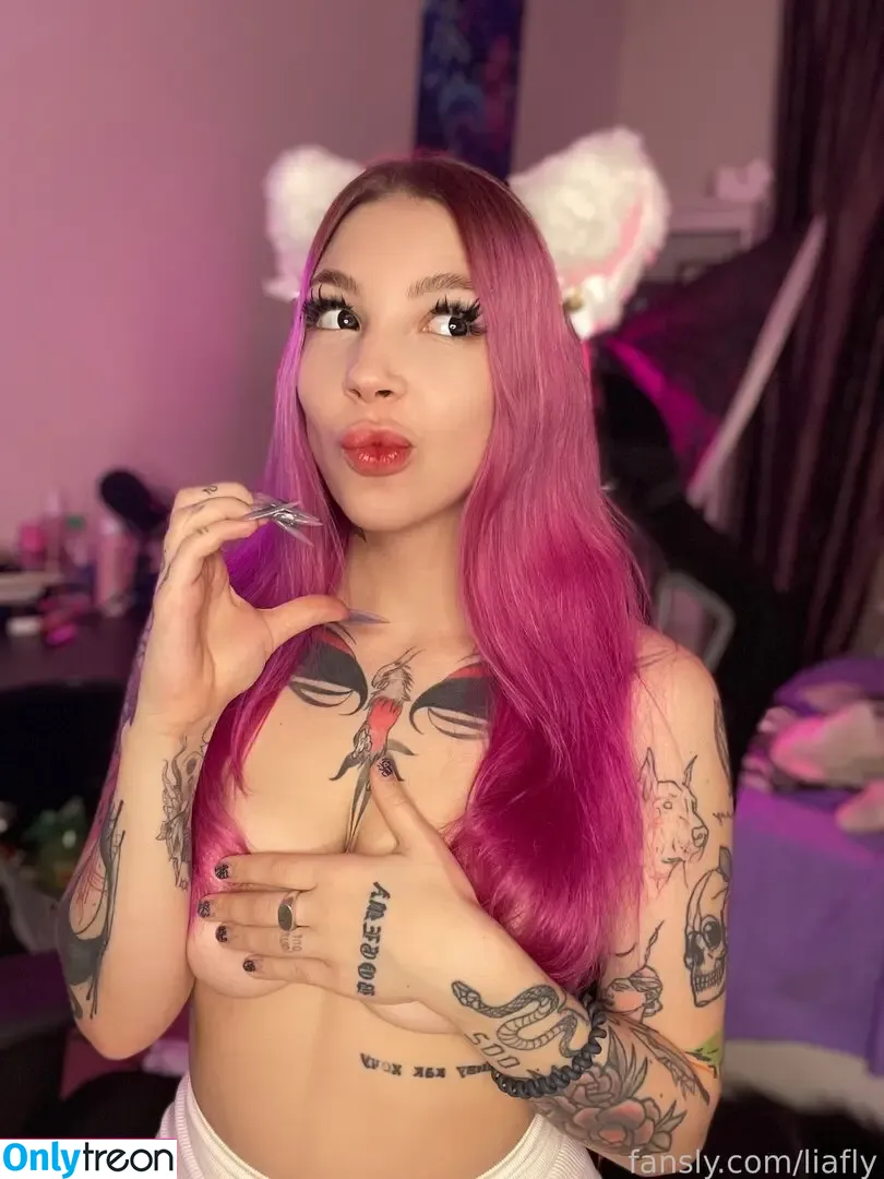 liafly nude photo #0042 (iamliafly)