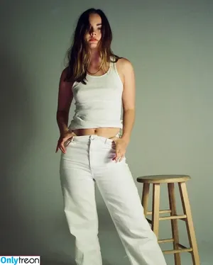 Liana Liberato / lianaliberato nude photo #0042