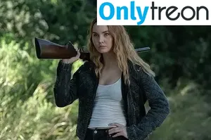 Liana Liberato / lianaliberato nude photo #0082