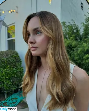 Liana Liberato / lianaliberato nude photo #0126